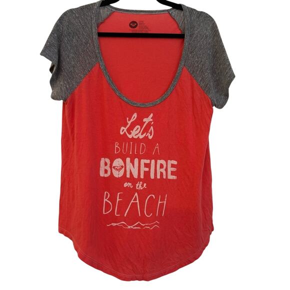 Roxy Women’s Graphic Short Sleeve T Shirt Size L Dark Coral and Gray - Picture 1 of 3